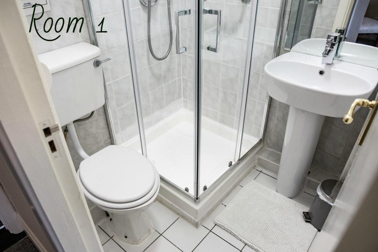 Aaron Court B&B Dublin Buitenkant foto