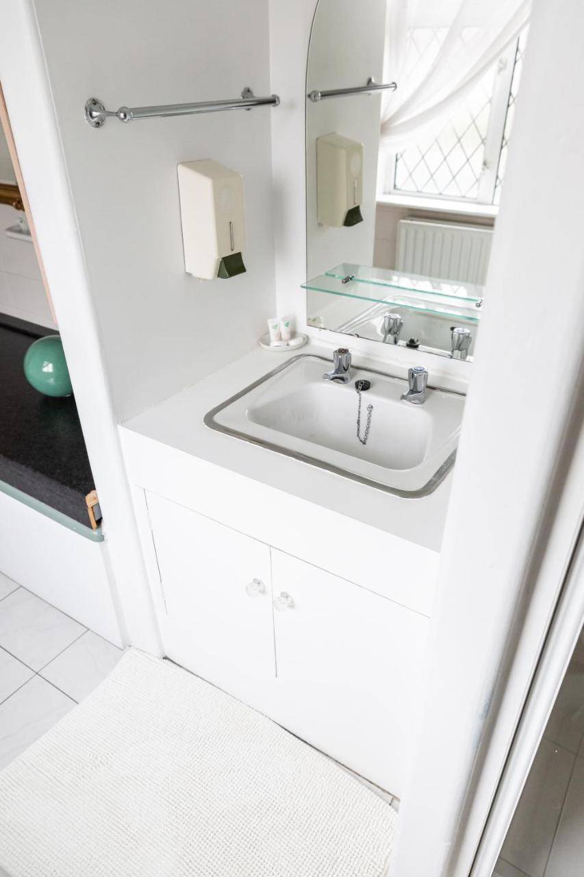 Aaron Court B&B Dublin Buitenkant foto