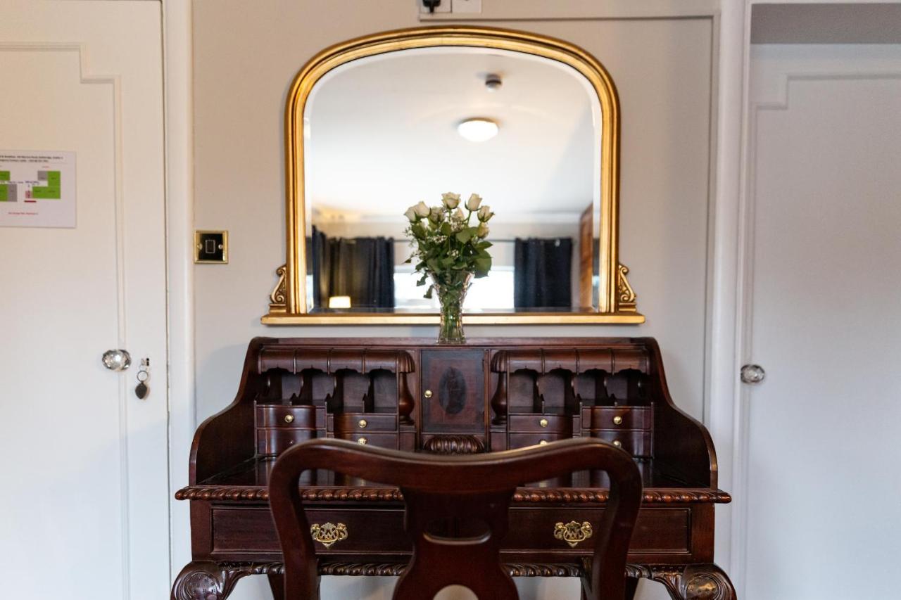 Aaron Court B&B Dublin Buitenkant foto