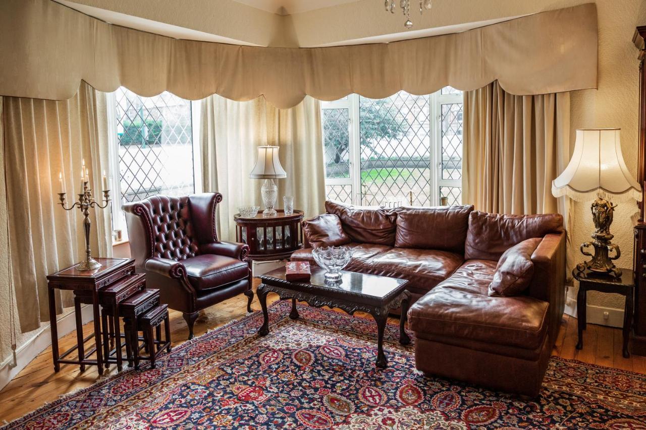 Aaron Court B&B Dublin Buitenkant foto